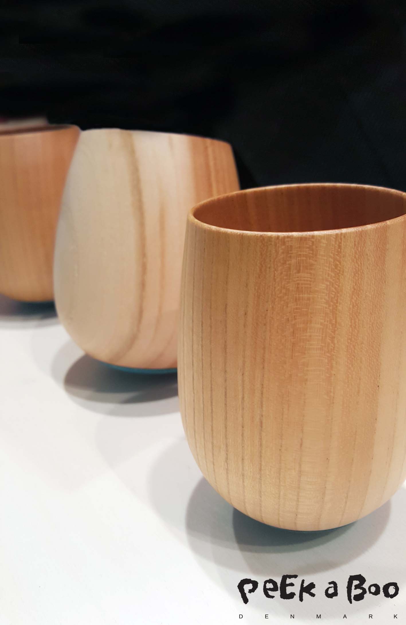 The brand Kisen make teapots, but have now started doing wooden cups. The fine craftmanship and the beautiful wood makes these cups very unique.