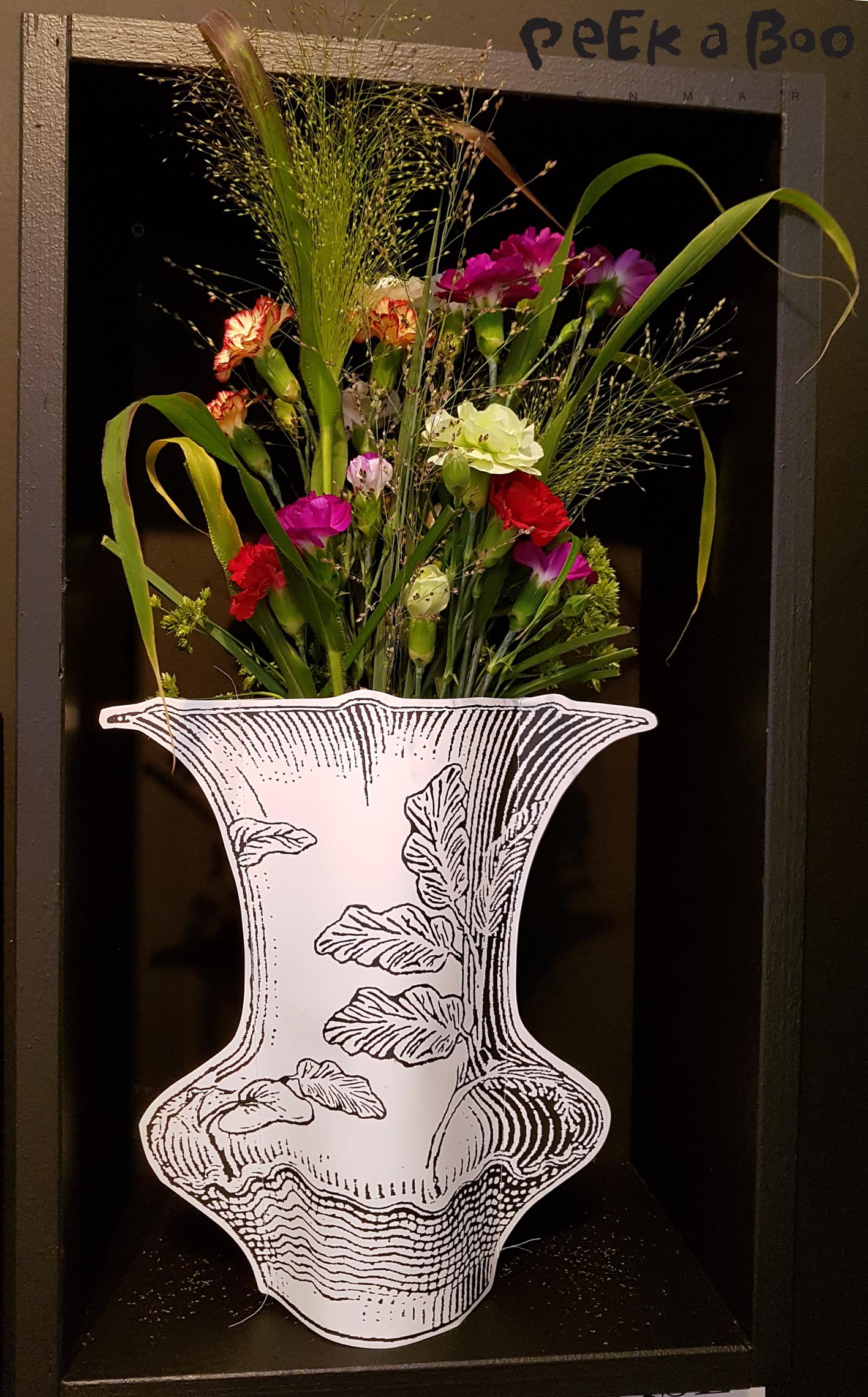 Paper Vase by Marie Michielssen this is sold by Serax.